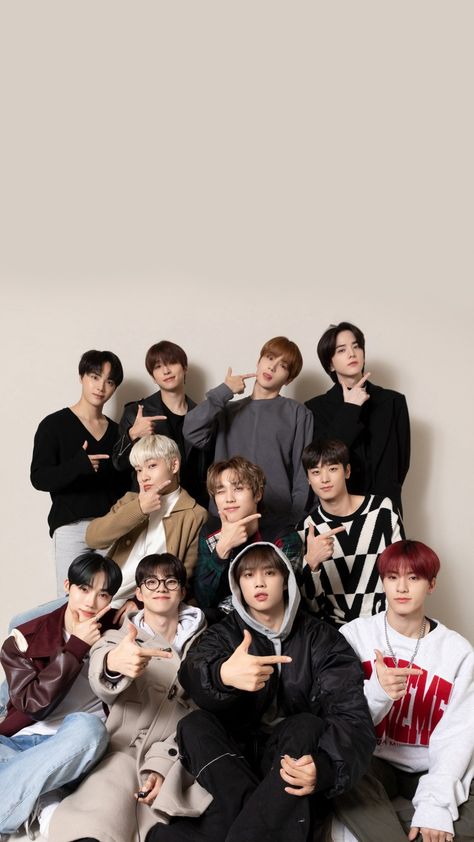 Kpop Lomo Cards, The Boyz Wallpaper, Cool Kpop Wallpapers, New Boyz, Kpop Iphone Wallpaper, Korean Picture, Kpop Photocard, Dj Images, All About Kpop