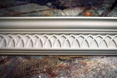 Gothic crown molding Wood Cornice, Ceiling Crown Molding, Wood Crown Molding, Plaster Cornice, Cornice Moulding, Modern Classic Interior, Cornice Design, Gothic Crown, Ceiling Trim