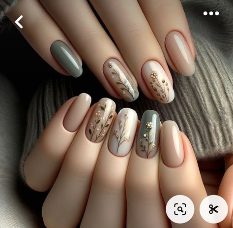 Zen Nails, Short Fall Nail Designs, Forest Green Nails, Short Fall Nail, Themed Nail Art, Glitter Gradient Nails, Elegant Nail Art, Spring Nail Designs, Cute Toe Nails