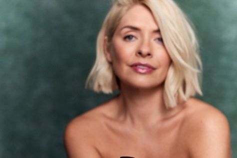 Holly Willoughby Hair, Hair Short Bob, Holly Willoughby, Blonde Bobs, March 1, Morning Star, Instagram Page, Hair Short, Short Bob Hairstyles