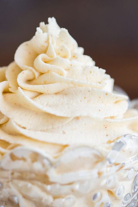 Burnt Butter Frosting, Brown Butter Frosting Recipe, Cake Covering, Butter Frosting Recipe, Buttermilk Frosting, Burnt Butter, Sugar Spun Run, Brown Butter Frosting, Bourbon Cream