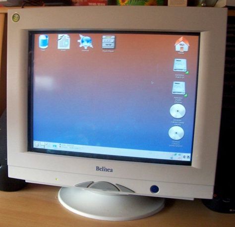 A obscure CRT monitor made by a obscure brand called Belinea... Crt Monitor, Twenty Dollar Bill, Computer Love, Old Technology, Pc Laptop, Computer Monitor, Product Design, Linux, Computer