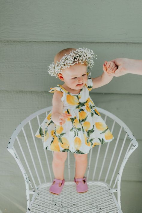 Ella's First Birthday! Lemon Themed 💛 | Crowley Party Lemonade Stand Party, Lemon Themed Party, Pink Lemonade Party, Yellow Wedding Theme, Lemonade Party, Birthday Tutu Outfit, First Birthday Themes, Pink Lemon