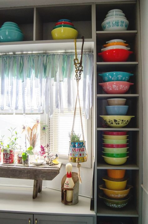 Pyrex Display Shelves, Floating Shelves Pyrex, Vintage Pyrex Collection, Pyrex Butterprint, Pyrex Display, Cottage House Interior, Pyrex Primary Colors, Vintage Pyrex Bowls Yellow, Red Bowl