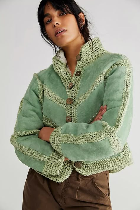 Green Fits, Crochet Jacket, Fishnet Tights, Recycle Clothes, Crochet Trim, Knit Fashion, Knit Jacket, Crochet Designs, Boho Clothing