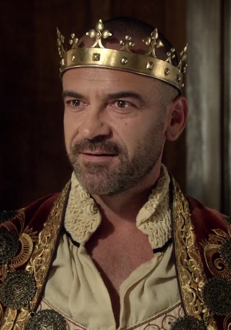 Alan Van Sprang as King Henry II of France Reign King Henry, King Henry Reign, Alan Van Sprang, Valentine Morgenstern, Reign Characters, Reign Series, Medieval Series, Royal Wall, Reign Mary And Francis