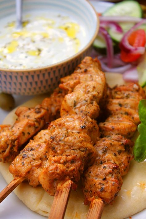 Greek Chicken Souvlaki Chicken Souvlaki Oven, Souvlaki Chicken Marinade, Greek Barbecue, Greek Chicken Wrap, Greek Fries, Greek Dinner, Greek Chicken Souvlaki, Souvlaki Recipe, Chicken Kebab Recipe