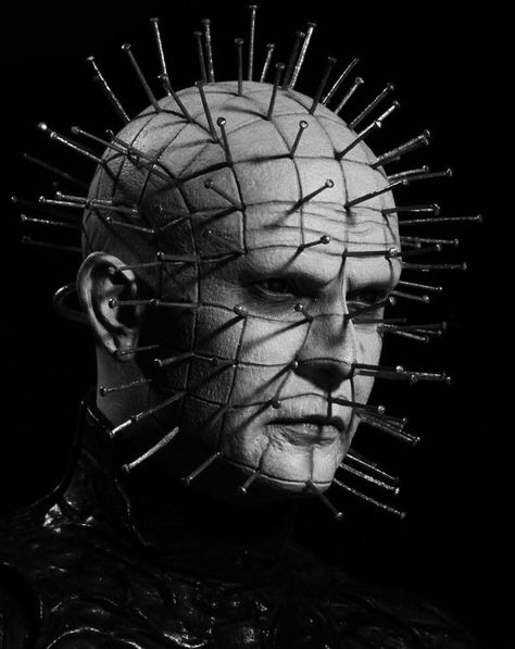 Hellraiser ~ Pinhead Horror Movie Tattoos, Movie Tattoos, Scary Movie Characters, Arte 8 Bits, Bad Time, Horror Artwork, Horror Movie Icons, Horror Monsters, Horror Tattoo