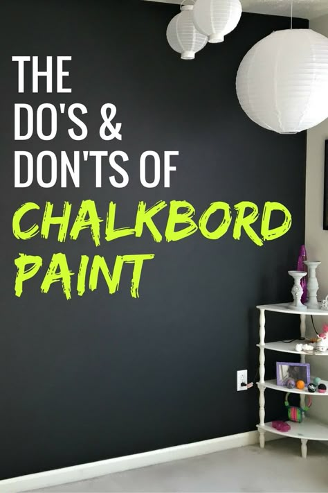 Chalkboard paint tips & tricks: There’s a method to applying chalkboard paint that will make your walls look their best. Make sure to heed these do’s and don’ts, from what surface to paint to how long you should wait between coats to which kind of chalk to use once it’s good to go. Papan Tulis Kapur, Chalkboard Walls, Kitchen Chalkboard, Blackboard Wall, Chalk Wall, Diy Chalkboard, Chalkboard Wall, Chalkboard Ideas, Chalkboard Paint