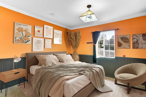 Bright orange paint and dark green wainscoting Dark Green Wainscoting, Green Wainscoting, Room Paneling, Dining Room Paneling, Autumn Bedroom, Bright Autumn, Orange Bedroom, Dark Floors, Bedroom Orange