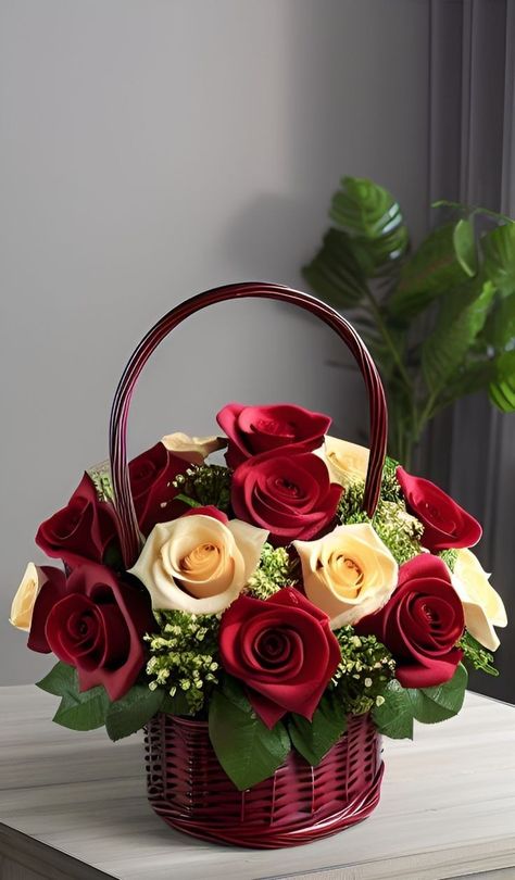 Luxury Flower Arrangement, Basket Flower Arrangements, Rose Belle, Good Morning Flowers Rose, Very Beautiful Flowers, Rose Flower Pictures, Beautiful Flowers Images, Morning Morning, Rose Flower Wallpaper