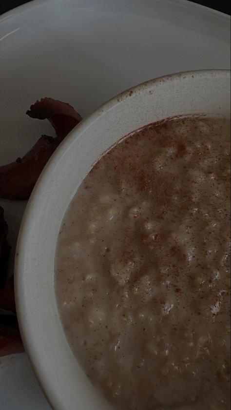 Haitian Porridge, Haitian Food Recipes, Evaporated Milk, Breakfast Foods, Short Video, Coconut Milk, Breakfast Recipes, Oatmeal, Cinnamon