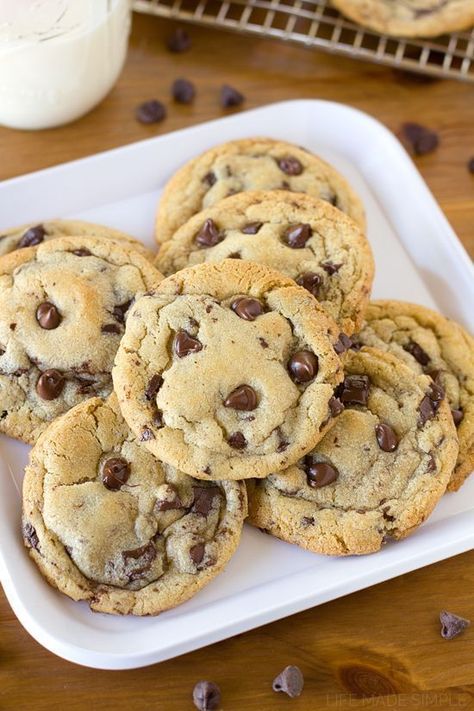 Bakery Style Chocolate Chip Cookies, Cookies And Milk, Best Bakery, Chewy Chocolate Chip, Chewy Chocolate Chip Cookies, Best Chocolate, Cookies Recipes Chocolate Chip, Cookie Desserts, Sweet Stuff