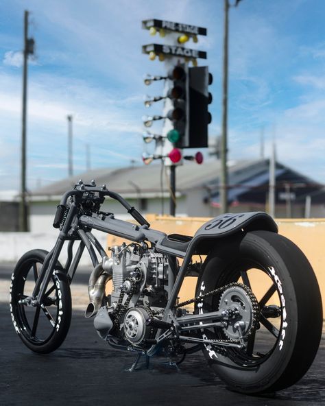 Blown Beauty: Supercharged ’56 Triumph 750 Drag Bike – BikeBound Drag Bikes, Triumph 650, Triumph Bobber, Drag Bike, Two Car Garage, Drag Racer, Triumph Motorcycles, Bike Art, Big Bear