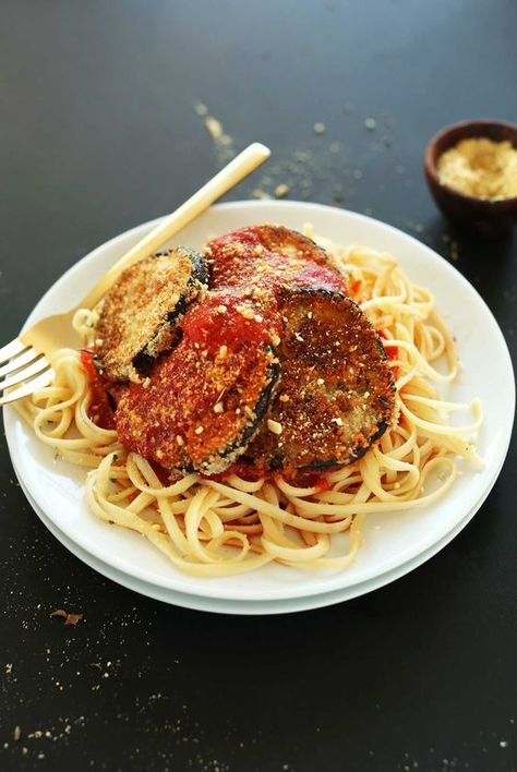 THE BEST Vegan Eggplant Parmesan! Crispy, flavorful, cheesy, DELICIOUS! #vegan #pasta Vegan Eggplant Parmesan, Crispy Eggplant, Vegan Eggplant, Vegan Parmesan Cheese, Minimalist Baker, Filling Dinner, Eggplant Parmesan, Vegan Parmesan, Eggplant Recipes