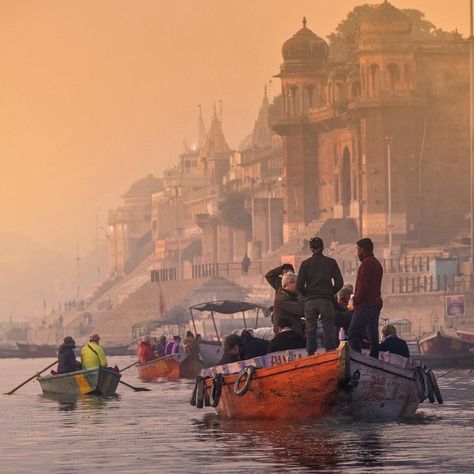 Sunrise glow, Varanasi... ... My first introduction to Varanasi was from Michael Ackerman's "End Time City", a collection of his photographs taken with what seems to be a Holga camera with black and white film. Ackerman's images of Varanasi (then Benaras) were raw, confronting, visceral. When I visited Varanasi for the first time 11 years ago, I remember thinking about Ackerman's words on Varanasi and the impact the city had on him. For me, it was very similar, but also an intensely spiritual ex Varanasi Photography Beautiful, Sunrise Tattoo, India Photography, Watercolor Subjects, Study Photography, Interior Design Themes, Shiva Art, Landscape Photography Nature, Black And White Film