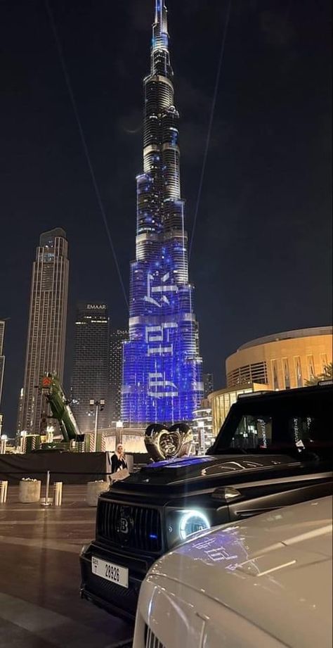 Dubai Cars, Dubai Aesthetic, Dubai City, Night Scenery, Luxury Lifestyle Dreams, Dream Lifestyle, City Aesthetic, Burj Khalifa, Pretty Places