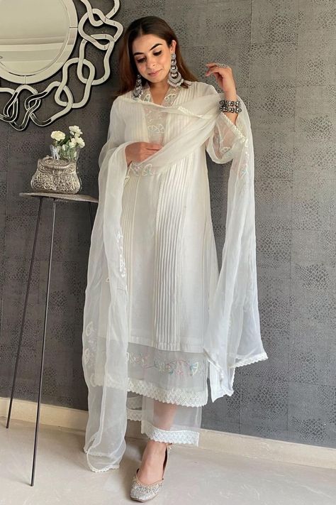 Buy Off White Kurta Chanderi Embroidery Floral V Neck Pintuck Set For Women by Anushka Repswal - Sewing Love Online at Aza Fashions. White Kurti With Lace Design, Off White Salwar Suit Designs, White Cotton Dress Indian, White Lace Suit Design, White Suit Designs Party Wear, Chanderi Suits Design Party Wear, Pakistani Long Kurti Designs, Cotton Pakistani Suits Designs, Pakistani Kurti Designs Latest