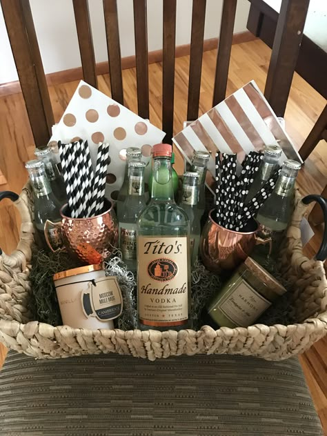 Moscow mule gift basket Whisky Basket Ideas, Wine Gift Basket Ideas Silent Auction, Gift Basket Ideas Coed, Silent Auction Alcohol Basket Ideas, Moscow Mule Basket Gift Ideas, Alcohol Auction Basket Ideas, Stock The Bar Gift Basket, Drink Basket Ideas, Office Basket Ideas