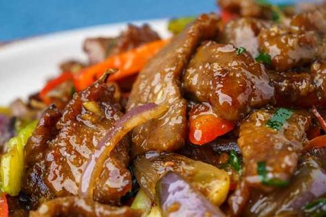 Learn how to make this famous Chinese restaurant staple! Made With Lau, Eggplant With Garlic Sauce, King Dragon, Garlic Beef, Chinese Bbq Pork, Tofu Soup, Beef Marinade, Dried Chili Peppers, Pan Fried Salmon