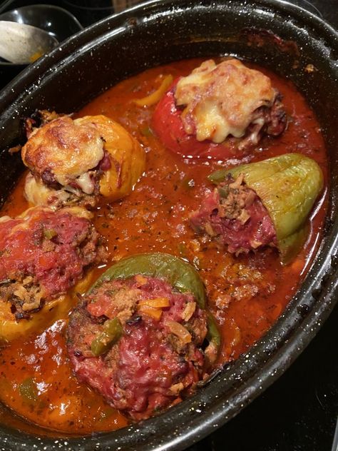 Classic Stuffed Peppers Recipe, Midwest Fall, The Tipsy Housewife, Tipsy Housewife, Stuffed Peppers Beef, Crockpot Stuffed Peppers, Slow Cooker Stuffed Peppers, Fall Meal, Beef Casserole