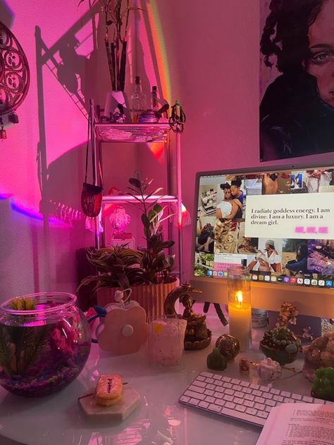 @bindiaarie Pink Witchy Room, Pink Hippie Room, Crystal Room Ideas, Pink Hippie Aesthetic, Spiritual Bedroom Aesthetic, Pink Spiritual Aesthetic, Hippie Room Inspo, Spiritual Bedroom, Zen Corner