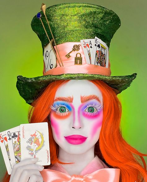 Steam Punk Makeup, Hatter Makeup, Mad Hatter Girl, Mad Hatter Makeup, Fall Creations, 10 Mayo, Makeup Charts, Punk Makeup, Carnival Makeup