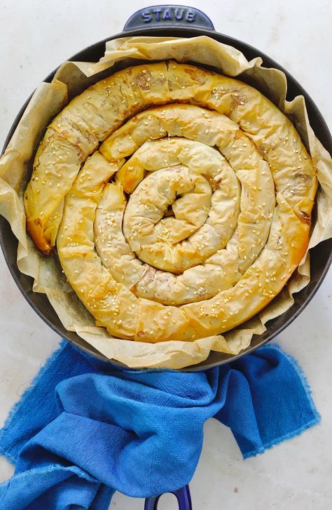 Traditional Greek Filo Meat Pie (Kreatopita) - Marilena's Kitchen Delicious Spanakopita, Spinach Pie, Filo Pastry, Summer Cooking, Pastry Sheets, Meat Pie, Cooking For Two, Spinach And Feta, Easy Vegetarian