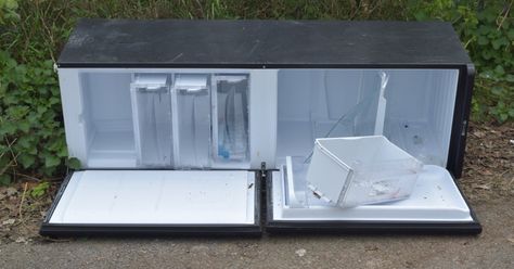 You Can Turn A Busted Refrigerator Into The Coolest Outdoor Bar Ever Repurposed Refrigerator Ideas, Repurpose Fridge, Repurpose Refrigerator, Outdoor Fridge Cabinet Diy, Outdoor Refrigerator Bar, Outdoor Fridge Cabinet, Upcycle Fridge Old Refrigerator, Fridge Cooler Diy Old Refrigerator, Old Dresser Into Cooler