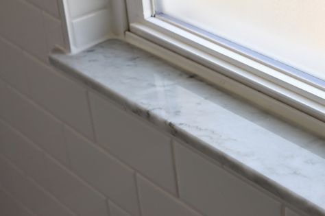 You guys!! It's #ugliestbathroomreno reveal day! I feel so badly for having made you wait so long. (I've gotten a few emails:) To be honest,... Bathroom Window Sill Ideas, Kitchen Window Sill Ideas, Bathroom Window Sill, Marble Window Sill, Ledge Decor, Window Sill Decor, Kitchen Window Sill, Window In Shower, Window Ledge