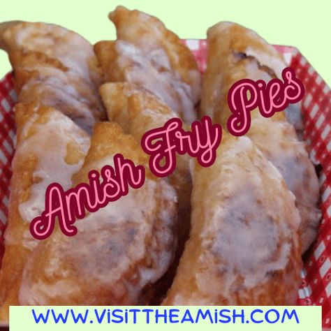 Amish Fry Pies: A Delectable Tradition That Will Melt in Your Mouth - Visit The Amish Amish Fry Pies, Hand Pies Dough Recipes, Amish Fry Pies Recipe, Pancake Bars, Fry Pies, Amish Baking, Fried Pies Recipe, Fried Peach Pies, Fried Hand Pies