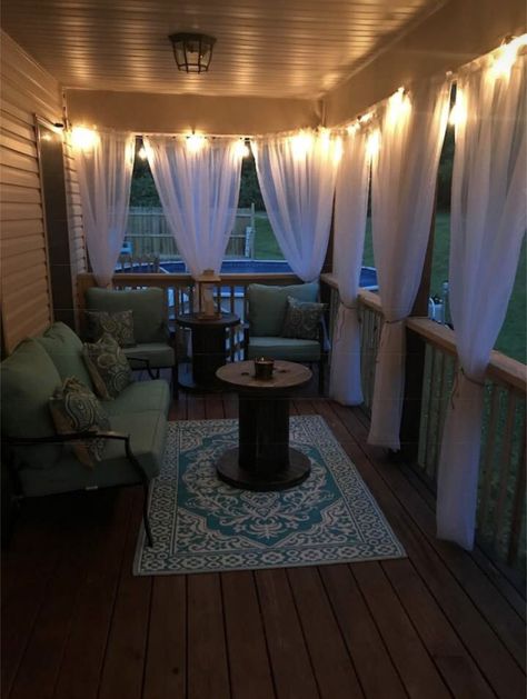 Modern Patio Ideas, Back Porch Designs, Backyard Lighting Ideas, Screened Porch Decorating, Summer Porch Decor, Backyard Garden Landscape, Mobile Home Porch, Summer Porch, Backyard Lighting