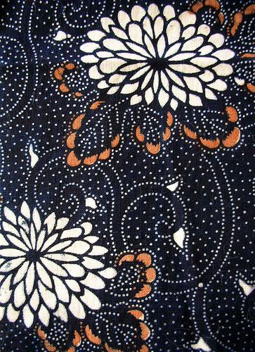 Asian Design Pattern, Surface Design Fabric, Stencil Fabric, Art Chinois, Folk Art Flowers, Batik Art, Batik Design, Batik Pattern, Japanese Textiles