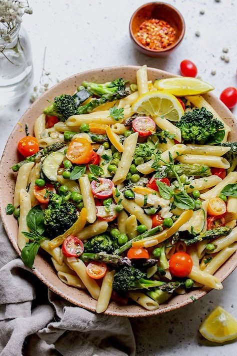 Pasta Primavera - Two Peas & Their Pod Pasta Primavera Salad, Vegetable Pasta Salads, Penne Pasta Recipes, Pasta Primavera Recipe, Pasta Primavera, Summer Recipes Dinner, Vegetable Pasta, Perfect Pasta, Pita Chips