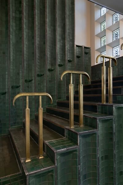 Green Lobby, Eliel Saarinen, Tiled Staircase, Pewabic Pottery, Hand Rail, Staircase Railings, Lan Can, Eero Saarinen, Art Deco Home