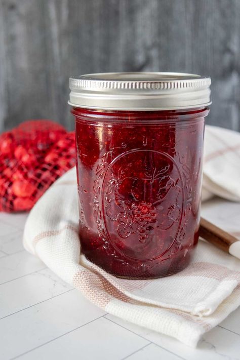 Cranberry Jam Easy, Cranberry Jam Recipe, Apple Cranberry Crisp, Easy Jam Recipe, Strawberry Rhubarb Jam, Fresh Cranberry, Cranberry Jam, Turkey Tenderloin, Cranberry Orange Muffins