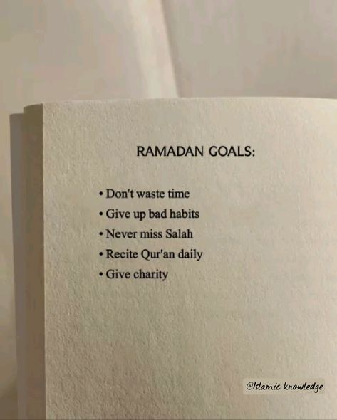 Studying In Ramadan, 2025 Goals Islam, Ramadan Affirmations, Ramadan Vision Board Aesthetic, Ramadan Journal Prompts, Ramadan Mood Boards, Ramadan Content Ideas, How To Prepare For Ramadan, Ramadan Vision Board Ideas