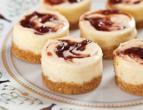 Sugar Plum Cheesecake, Sugarplum Desserts, Fig Sauce, Plum Preserves, Mini Cheesecake Pan, Plum Sauce, Cheesecake Desserts, Great British Bake Off, 2022 Christmas