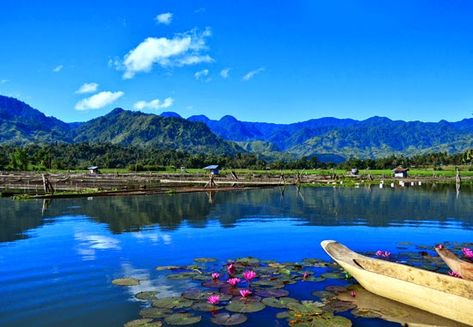 WHERE TO STAY IN LAKE SEBU: SUNRISE GARDEN LAKE RESORT, serenely picturesque Lake Sebu, Mountain Background, Davao City, Lake Resort, Travel Diy, Travel Brochure, Natural Scenery, Travel Stories, Best Location