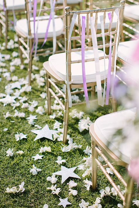 Stars Theme Wedding, Flowers On The Floor, Double Couple, Star Themed Wedding, Floral Wedding Arch, Grand Villa, Wedding Chinese, Stars And Flowers, Phuket Wedding