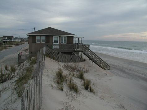 Jacksonville, NC : Onslow Beach in Jacksonville NC in January Jacksonville North Carolina, Coastal North Carolina, Utah Camping, East Coast Beaches, Beach North Carolina, North Carolina Beaches, Camp Lejeune, Jacksonville Nc, Beach Towns