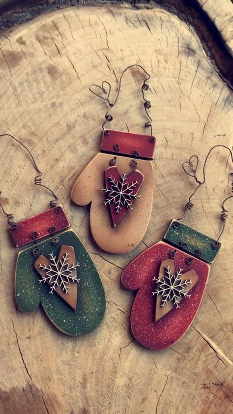 Christmas Wood Crafts To Sell Clogs & Mules, My Pins Saved Boards Crafts, Wooden Mittens, Christmas Wood Crafts, Navidad Christmas, Holiday Crafts Christmas, Crafts Christmas, Christmas Ornament Crafts, Primitive Christmas