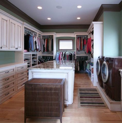 Closet Bathroom Combo, Closet And Bathroom Combo, Walking Closet Ideas, Scandinavian Laundry Room, Master Closet Design, Family Closet, Small Laundry Room Organization, Dream Laundry Room, Closet And Bathroom