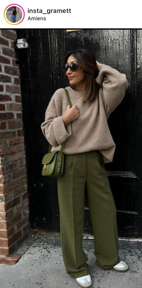 Big Sweater Work Outfit, Work Outfit Autumn Office Wear, Olive Wide Pants Outfit, Khaki Green Trousers Outfit, Green Jeans Outfit Fall, Green Winter Outfits For Women, Fall Outfits Green Pants, Casual Teacher Outfit Ideas, Green Business Casual Outfits