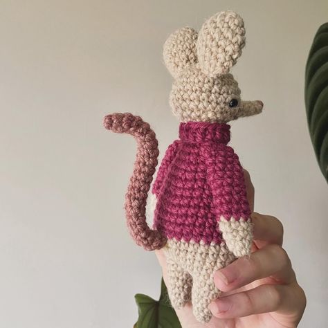 💕 July’s Free Patreon Pattern! 💕 I am SO excited to introduce you to Mimi the Mouse! This little one was both a challenge and a lot of fun to design - I hope you like her! This pattern is available for free on Patreon for all those in the Sprouts tier! She will be available on Etsy and Ravelry on the 3rd of August! (Links are in my bio 💕) ✨ A big thank you and squeezy hug to my Patreon pattern testers - you guys are just amazing ✨ #crochet #crochetmouse #crochetpattern #patreon #croc... Popping Mushroom Crochet Pattern, Crochet Remi The Rat, Mouse Pattern Crochet, Crocheted Mouse, Ballerina Mouse Crochet, Amazing Crochet, Crochet Mouse, 3 Things, Just Amazing