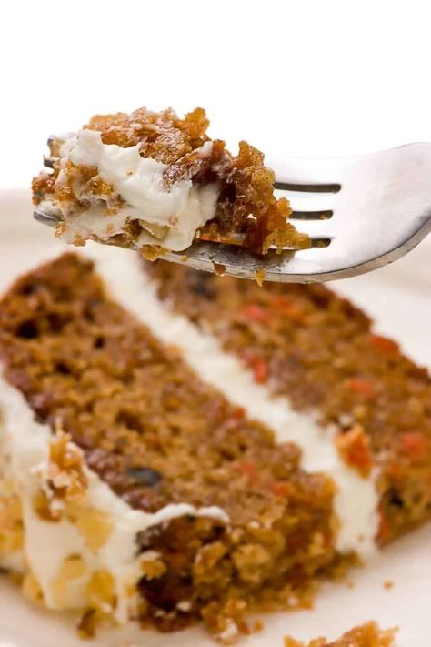 Homemade Carrot Cake, Trisha Yearwood, Carrot Cake Recipe, Cake Mix Recipes, Cupcake Cake, Yummy Sweets, Food Cakes, Pioneer Woman, Carrot Cake