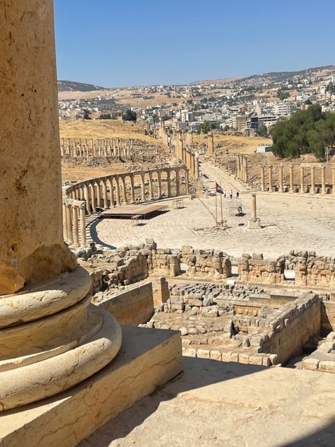 Jordan Mountains, Jordan Nature, Jordan Landscape, Jordan Culture Middle East, Jerash Jordan, Jerash Jordan Ruins, Ancient Civilisation, Roman Ruins, Beautiful Cities