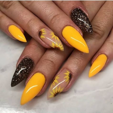 Nail Designs Fall, Sunflower Nail Art, Orange Nail Designs, Orange Nail, Sunflower Nails, Fall Orange, Fall Nail Art Designs, Nude Nail Designs, Cute Nails For Fall