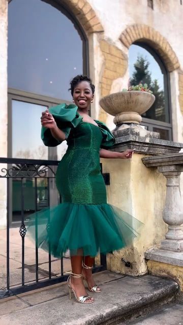 African Print Fashion Dresses Wedding, Lobola Outfits Bridesmaids, Modern South African Traditional Dresses, Damask Styles, South African Traditional Dresses, Lace Dress Classy, Lace Wedding Guest Dress, Gorgeous Bridesmaid Dresses, Modest Dresses Fashion