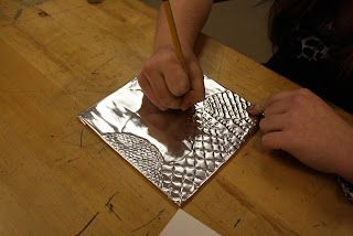 Metal Tooling, Embossing Art, Metal Embossing Art, Childrens Art Projects, Aluminum Foil Art, 7th Grade Art, 8th Grade Art, Middle School Art Projects, Haitian Art